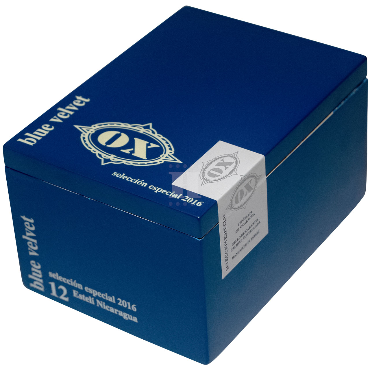 OX Blue Velvet box close angle